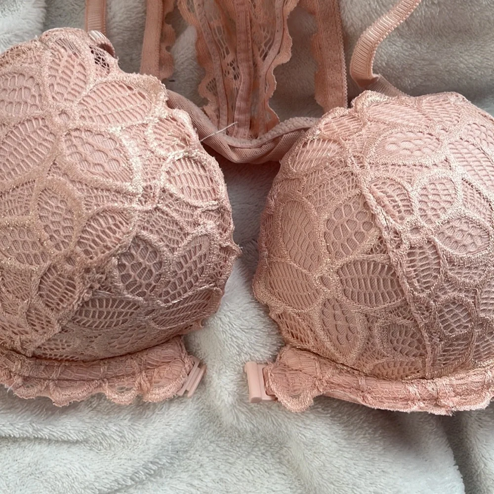 VS front-closure racerback push up bra 32C - Picture 3 of 4